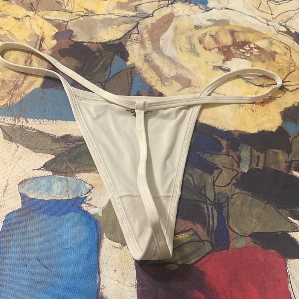 G String - Picture 3 of 3